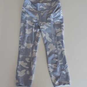 All In Motion Capri Leggings Size M(7/8)